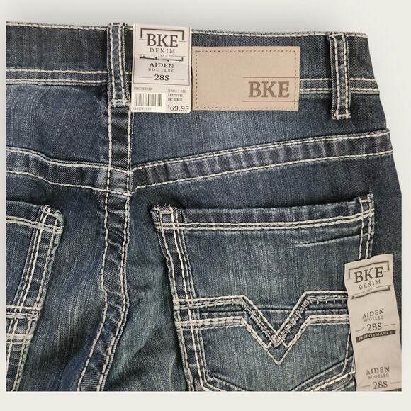 BKE Jeans Women's Sz 28s Bootcut Faded Dark Wash Aiden Slim Fit Low-rise Stretch - Picture 4 of 10